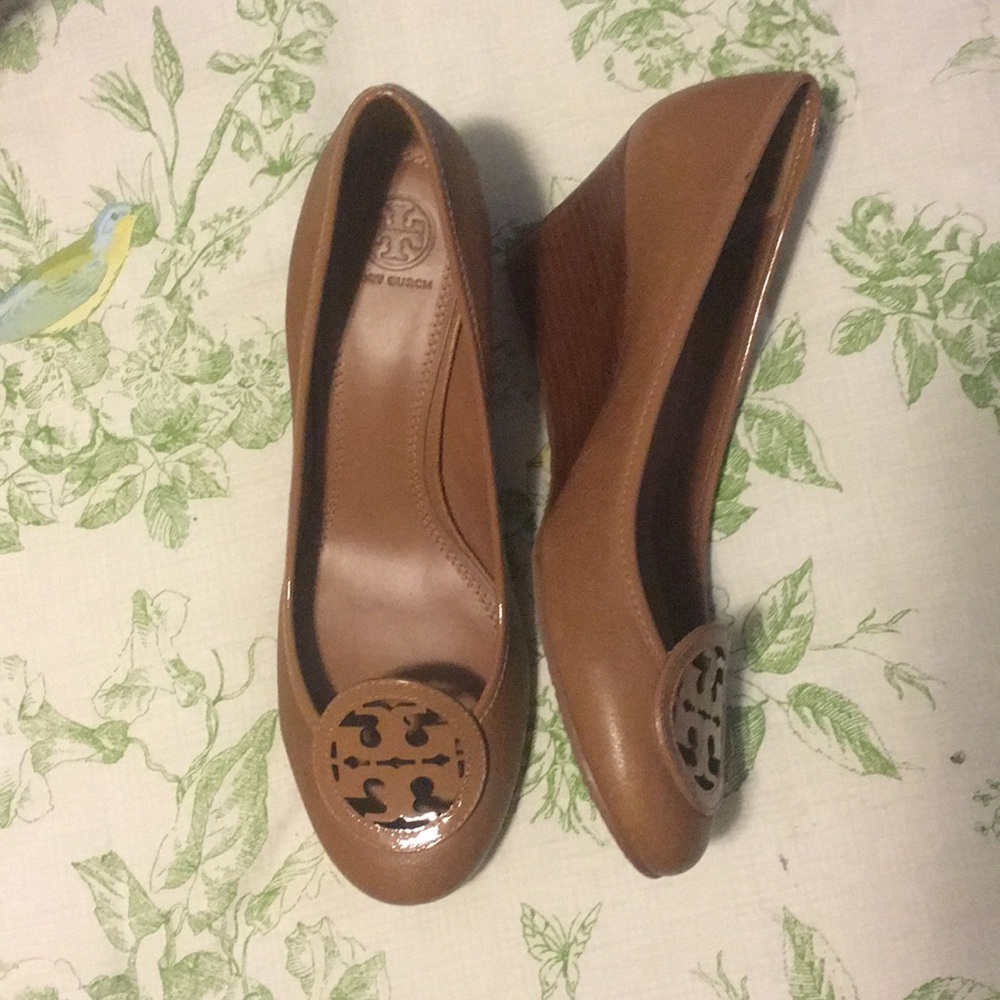 Tory Burch medium brown wedges - 9